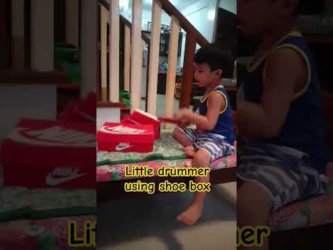 little drummer using shoe box #shortsvideo #baby #shortsyoutube #littledrummerboy