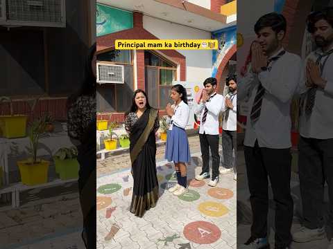 Principal mam ka birthday🎂👩‍🏫 #shorts #ytshorts #sejalgabashorts #teacherlife