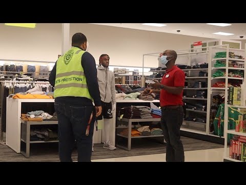 Fake Mannequin Scare Prank!