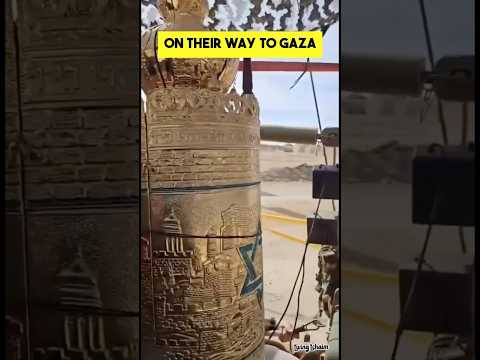 IDF soldiers bring a Sefer Torah to GAZA. #israel