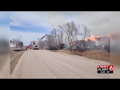 Haybale fire ignites near Yutan