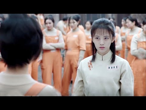 The prison queen bullies the newcomers, unaware that the new inmate is a Kung Fu master