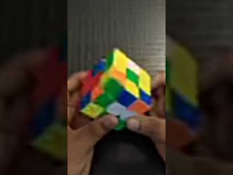 rubik's cube kaise solve kare 👆💯😱/ how to solve a rubik's cube 😯😨🔥/ #shorts #youtubeshorts #solving