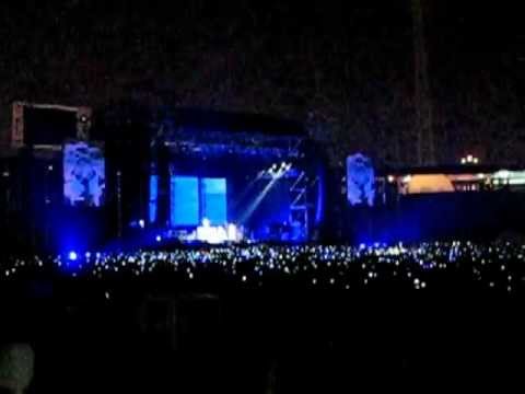 Red Hot Chili Peppers in Chile - Under The Bridge (Sept. 16, 2011) (Original recording)