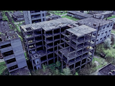 Abandoned Places (No Sound) — 10 Hours Spooky Halloween Screensaver 4K UHD