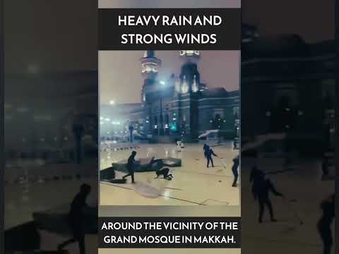 Heavy rain and strong winds in Makkah. #makkah #saudiarabia #rain #storm #saudinews #makkahlive